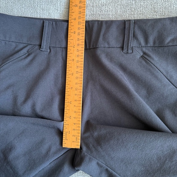 Lole Womens Black Travel Pants Sz 8 Nano Carbon Light Flare Leg UPF 50 Stretch - Picture 9 of 16